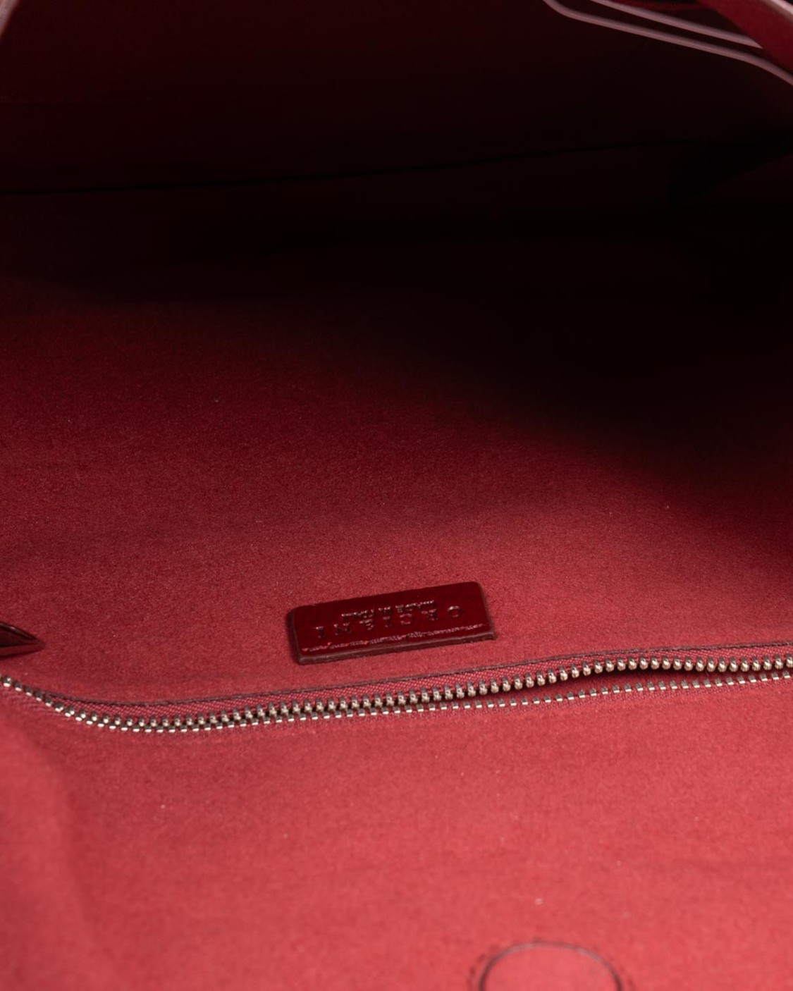 shop ORCIANI  Borsa: Orciani borsa a spalla.
Patta con un sottile logo in rilievo. 
Borsa a Spalla.
Dimensioni: 38x30.
Tracolla a Catena.
Patta con Chiusura Magnetica.
Logo in Rilievo.
Composizione: 100% Pelle.
Fabbricato in Italia.. B02212 GOT-V number 55848